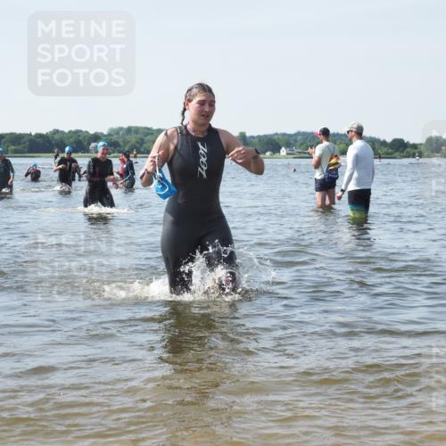 22.06.2025 - Viking Triathlon KatJ http://msf.ph/oto/8116835 22.06.2025 10:43:50 Schwimmen 41, 362, 410, 480, 531 meine-sportfotos.de