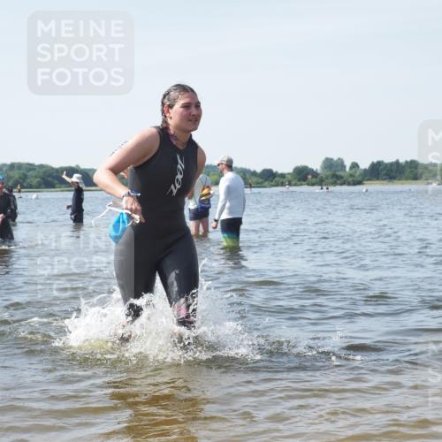 22.06.2025 - Viking Triathlon KatJ http://msf.ph/oto/8116861 22.06.2025 10:43:51 Schwimmen 41, 249, 362, 410, 531 meine-sportfotos.de