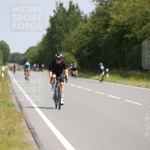 22.06.2025 - Viking Triathlon Yannick Fuchs http://msf.ph/oto/8116888 22.06.2025 11:41:59 Radfahren 20, 69, 134, 265, 297, 333, 385, 456, 469 meine-sportfotos.de