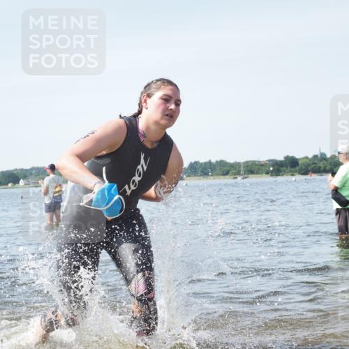 22.06.2025 - Viking Triathlon KatJ http://msf.ph/oto/8116896 22.06.2025 10:43:52 Schwimmen 41, 249, 362, 410, 531, 627 meine-sportfotos.de