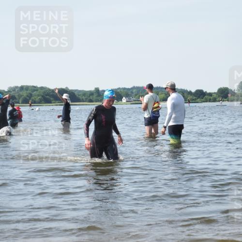 22.06.2025 - Viking Triathlon KatJ http://msf.ph/oto/8116902 22.06.2025 10:43:55 Schwimmen 41, 249, 362, 442, 531, 627, 637 meine-sportfotos.de