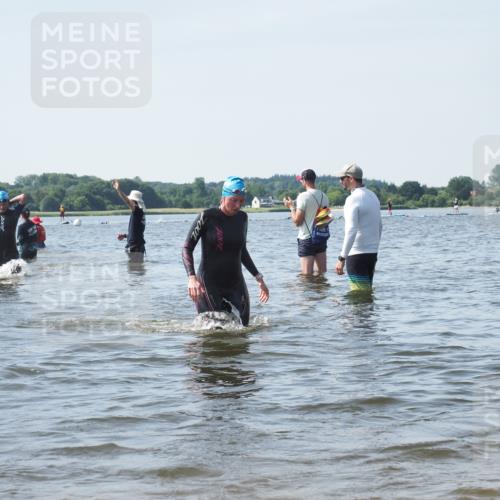 22.06.2025 - Viking Triathlon KatJ http://msf.ph/oto/8116908 22.06.2025 10:43:55 Schwimmen 41, 249, 362, 442, 531, 627, 637 meine-sportfotos.de