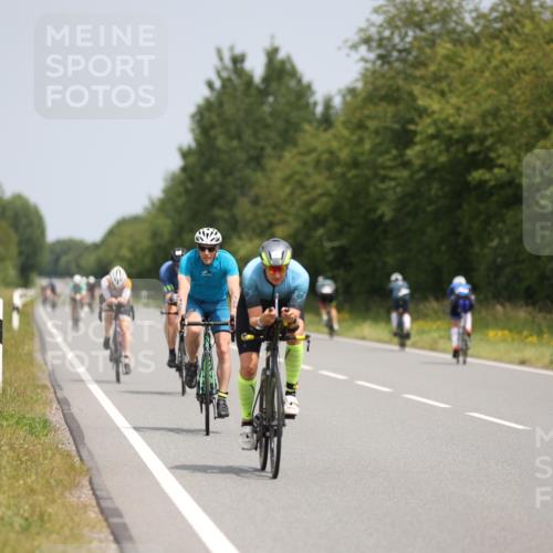 22.06.2025 - Viking Triathlon Yannick Fuchs http://msf.ph/oto/8116914 22.06.2025 12:20:47 Radfahren 25, 43, 65, 108, 128, 160, 181, 187, 283, 316, 374, 388, 407, 428, 499, 506, 654 meine-sportfotos.de