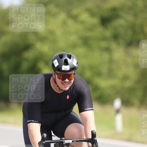 22.06.2025 - Viking Triathlon Yannick Fuchs http://msf.ph/oto/8116952 22.06.2025 11:42:01 Radfahren 20, 69, 134, 265, 297, 333, 456, 469 meine-sportfotos.de