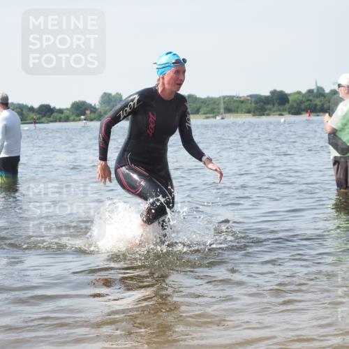 22.06.2025 - Viking Triathlon KatJ http://msf.ph/oto/8116964 22.06.2025 10:44:00 Schwimmen 41, 123, 249, 343, 362, 442, 627, 637, 650 meine-sportfotos.de