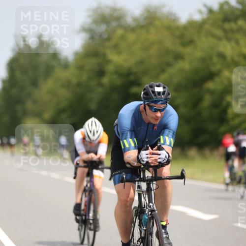 22.06.2025 - Viking Triathlon Yannick Fuchs http://msf.ph/oto/8116981 22.06.2025 12:20:50 Radfahren 25, 43, 62, 65, 128, 160, 181, 187, 316, 349, 374, 388, 407, 428, 506, 522, 654 meine-sportfotos.de