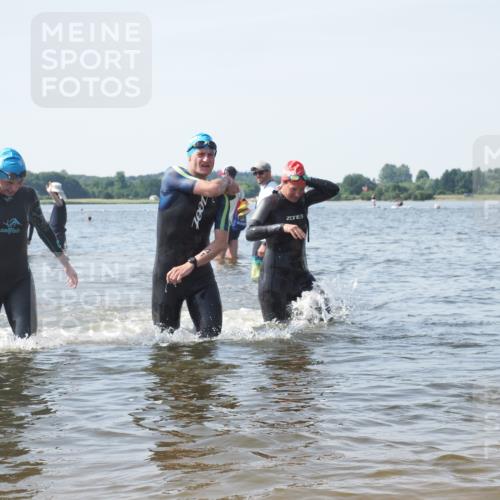 22.06.2025 - Viking Triathlon KatJ http://msf.ph/oto/8117033 22.06.2025 10:44:05 Schwimmen 41, 123, 249, 343, 439, 442, 467, 627, 637, 650 meine-sportfotos.de