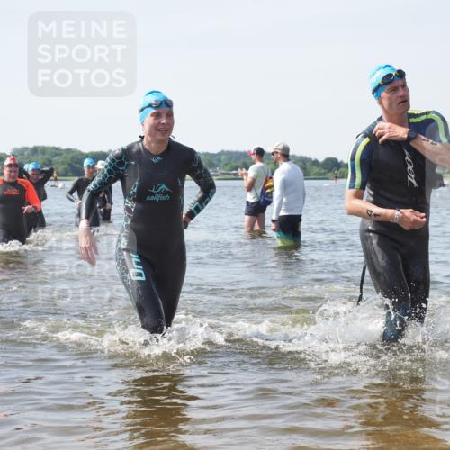 22.06.2025 - Viking Triathlon KatJ http://msf.ph/oto/8117082 22.06.2025 10:44:06 Schwimmen 41, 123, 249, 343, 439, 442, 467, 627, 637, 650 meine-sportfotos.de