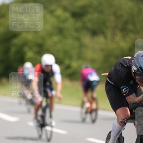 22.06.2025 - Viking Triathlon Yannick Fuchs http://msf.ph/oto/8117086 22.06.2025 12:21:01 Radfahren 2, 53, 62, 65, 98, 100, 160, 349, 428, 476, 522, 647, 661 meine-sportfotos.de