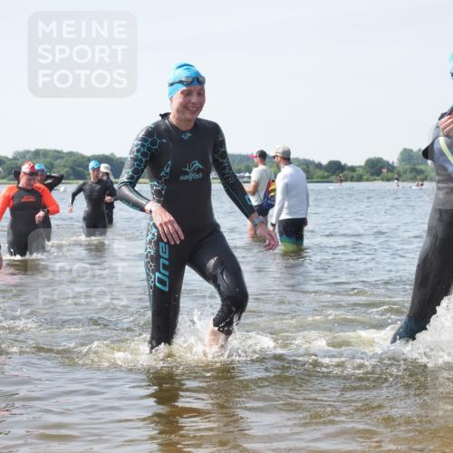 22.06.2025 - Viking Triathlon KatJ http://msf.ph/oto/8117095 22.06.2025 10:44:07 Schwimmen 41, 123, 249, 343, 439, 442, 467, 627, 637, 650 meine-sportfotos.de