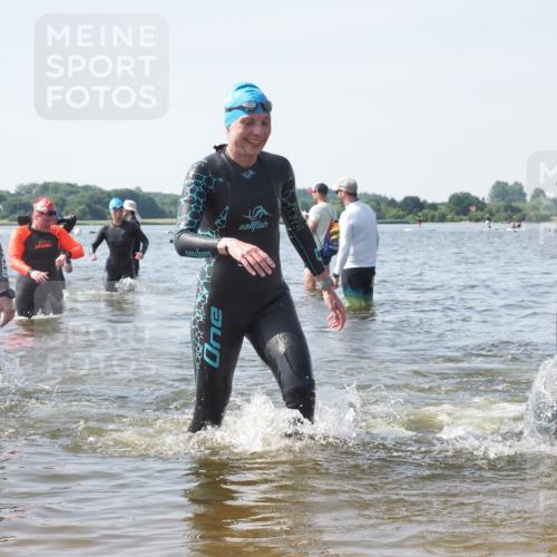 22.06.2025 - Viking Triathlon KatJ http://msf.ph/oto/8117102 22.06.2025 10:44:07 Schwimmen 41, 123, 249, 343, 439, 442, 467, 627, 637, 650 meine-sportfotos.de