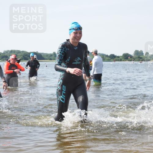 22.06.2025 - Viking Triathlon KatJ http://msf.ph/oto/8117110 22.06.2025 10:44:07 Schwimmen 41, 123, 249, 343, 439, 442, 467, 627, 637, 650 meine-sportfotos.de