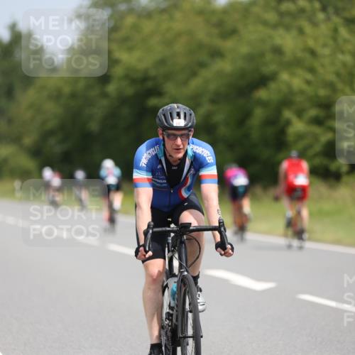 22.06.2025 - Viking Triathlon Yannick Fuchs http://msf.ph/oto/8117112 22.06.2025 12:21:03 Radfahren 2, 53, 98, 100, 349, 476, 647, 661 meine-sportfotos.de