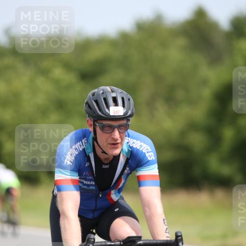22.06.2025 - Viking Triathlon Yannick Fuchs http://msf.ph/oto/8117127 22.06.2025 12:21:04 Radfahren 2, 53, 98, 100, 291, 476, 647, 661 meine-sportfotos.de