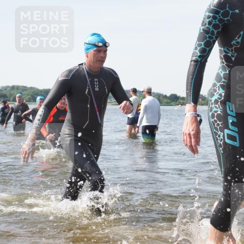 22.06.2025 - Viking Triathlon KatJ http://msf.ph/oto/8117141 22.06.2025 10:44:09 Schwimmen 41, 103, 123, 249, 343, 439, 442, 467, 627, 637, 650 meine-sportfotos.de