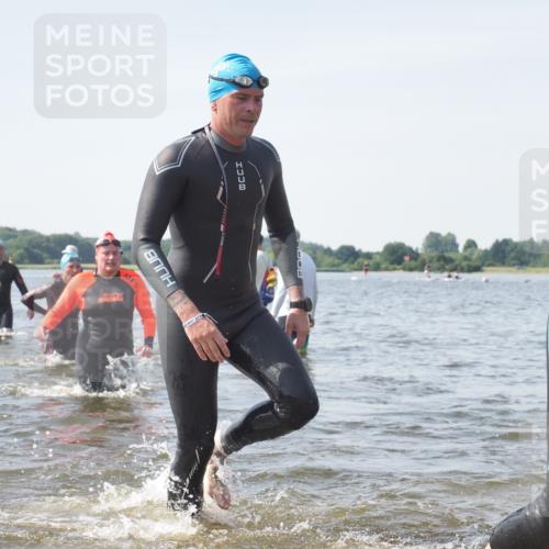 22.06.2025 - Viking Triathlon KatJ http://msf.ph/oto/8117154 22.06.2025 10:44:09 Schwimmen 41, 103, 123, 249, 343, 439, 442, 467, 627, 637, 650 meine-sportfotos.de