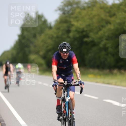 22.06.2025 - Viking Triathlon Yannick Fuchs http://msf.ph/oto/8117201 22.06.2025 12:21:15 Radfahren 71, 291, 395, 535, 621 meine-sportfotos.de