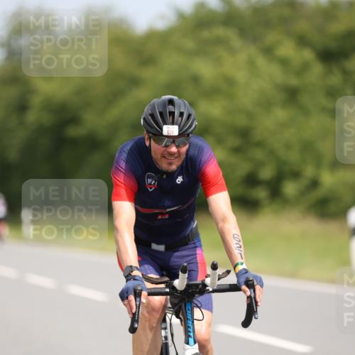 22.06.2025 - Viking Triathlon Yannick Fuchs http://msf.ph/oto/8117209 22.06.2025 12:21:16 Radfahren 71, 291, 395, 535, 621 meine-sportfotos.de