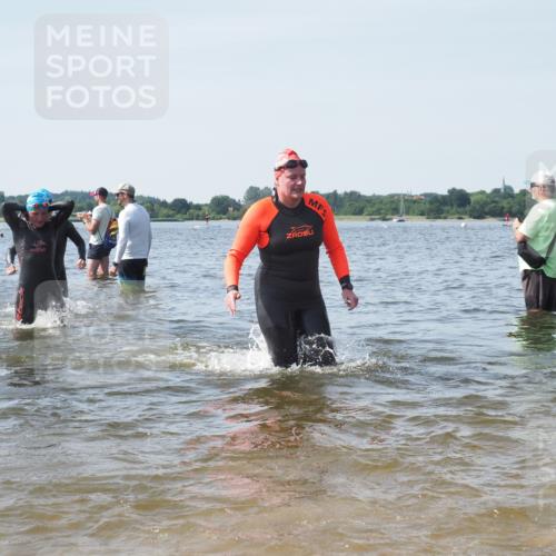 22.06.2025 - Viking Triathlon KatJ http://msf.ph/oto/8117212 22.06.2025 10:44:12 Schwimmen 103, 123, 130, 249, 343, 439, 442, 467, 627, 637, 650 meine-sportfotos.de