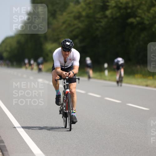 22.06.2025 - Viking Triathlon Yannick Fuchs http://msf.ph/oto/8117218 22.06.2025 11:42:22 Radfahren 177, 205, 378 meine-sportfotos.de