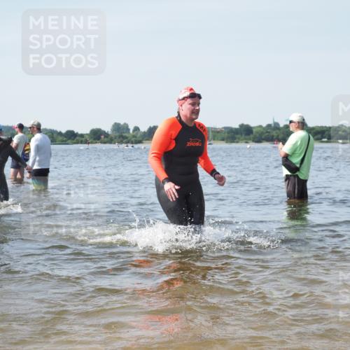 22.06.2025 - Viking Triathlon KatJ http://msf.ph/oto/8117238 22.06.2025 10:44:12 Schwimmen 103, 123, 130, 249, 343, 439, 442, 467, 627, 637, 650 meine-sportfotos.de