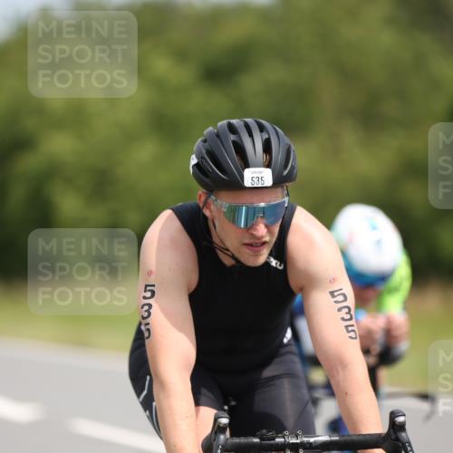 22.06.2025 - Viking Triathlon Yannick Fuchs http://msf.ph/oto/8117259 22.06.2025 12:21:20 Radfahren 71, 186, 236, 255, 395, 535, 621 meine-sportfotos.de