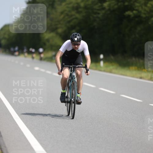 22.06.2025 - Viking Triathlon Yannick Fuchs http://msf.ph/oto/8117261 22.06.2025 11:42:29 Radfahren 34, 162, 177, 378, 398, 474 meine-sportfotos.de
