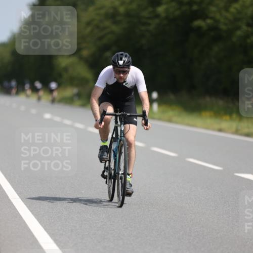 22.06.2025 - Viking Triathlon Yannick Fuchs http://msf.ph/oto/8117265 22.06.2025 11:42:29 Radfahren 34, 162, 177, 378, 398, 474 meine-sportfotos.de