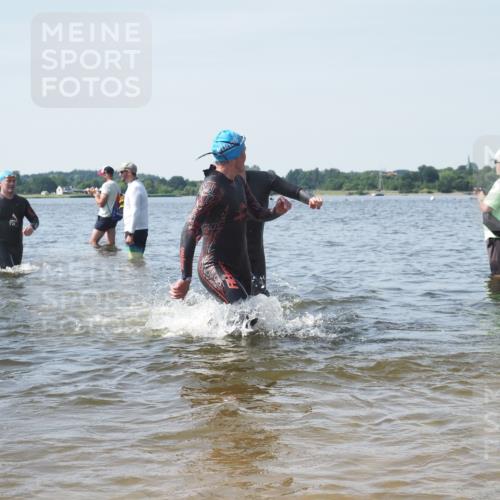 22.06.2025 - Viking Triathlon KatJ http://msf.ph/oto/8117275 22.06.2025 10:44:15 Schwimmen 103, 123, 130, 343, 439, 467, 637, 650 meine-sportfotos.de