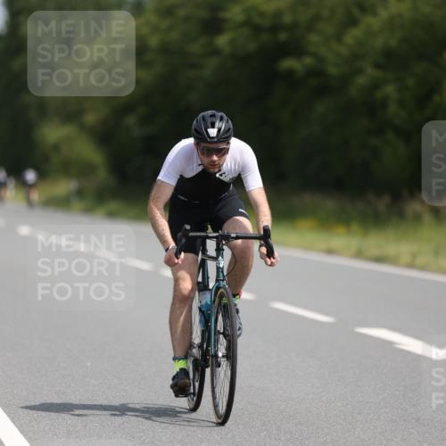 22.06.2025 - Viking Triathlon Yannick Fuchs http://msf.ph/oto/8117280 22.06.2025 11:42:29 Radfahren 34, 162, 177, 378, 398, 474 meine-sportfotos.de