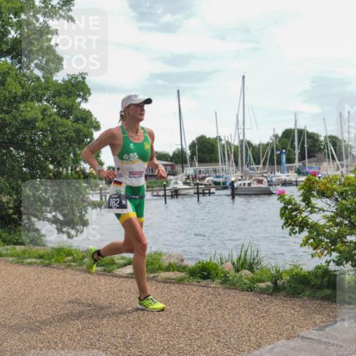 22.06.2025 - Viking Triathlon KatJ http://msf.ph/oto/8117301 22.06.2025 13:27:10 Laufen 162 meine-sportfotos.de
