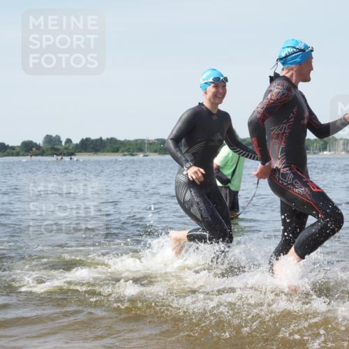 22.06.2025 - Viking Triathlon KatJ http://msf.ph/oto/8117318 22.06.2025 10:44:16 Schwimmen 103, 123, 130, 343, 439, 467, 637, 650 meine-sportfotos.de