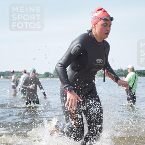 22.06.2025 - Viking Triathlon KatJ http://msf.ph/oto/8117348 22.06.2025 10:44:18 Schwimmen 103, 123, 130, 343, 439, 467, 650 meine-sportfotos.de