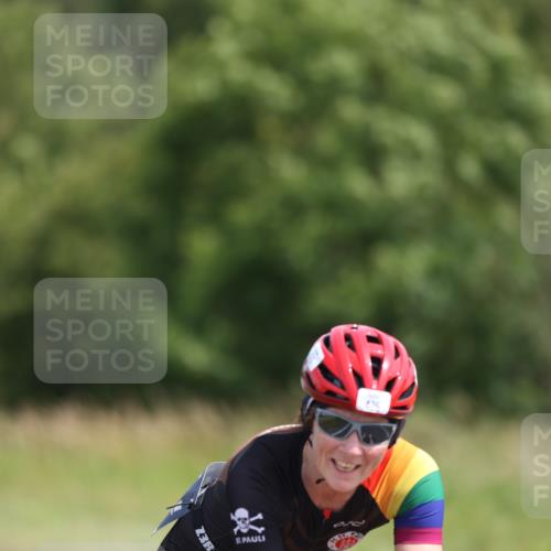 22.06.2025 - Viking Triathlon Yannick Fuchs http://msf.ph/oto/8117357 22.06.2025 11:42:45 Radfahren 2, 45, 74, 81, 102, 365, 414, 425, 441, 610 meine-sportfotos.de