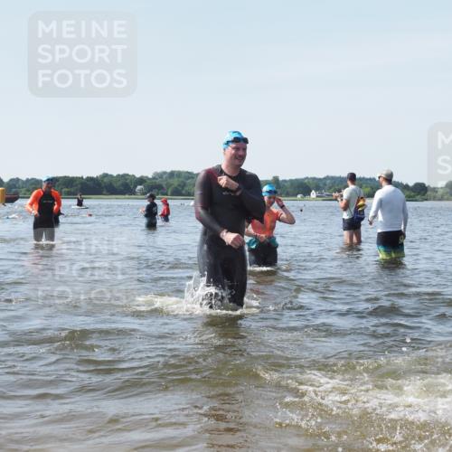 22.06.2025 - Viking Triathlon KatJ http://msf.ph/oto/8117392 22.06.2025 10:44:22 Schwimmen 103, 130, 205, 219, 439, 467 meine-sportfotos.de