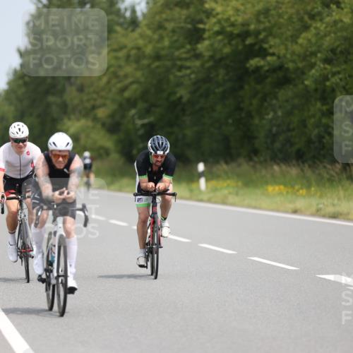 22.06.2025 - Viking Triathlon Yannick Fuchs http://msf.ph/oto/8117402 22.06.2025 12:21:55 Radfahren 278, 318, 350, 377, 442, 493, 606 meine-sportfotos.de