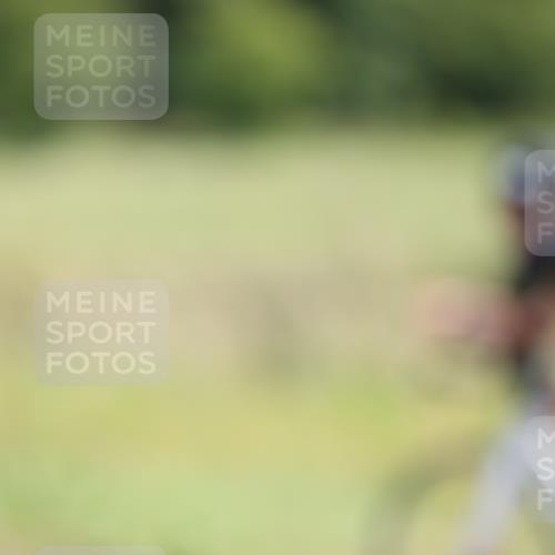 22.06.2025 - Viking Triathlon Yannick Fuchs http://msf.ph/oto/8117404 22.06.2025 11:42:48 Radfahren 2, 45, 74, 81, 102, 365, 414, 425, 441, 610, 661 meine-sportfotos.de