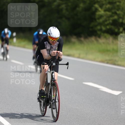 22.06.2025 - Viking Triathlon Yannick Fuchs http://msf.ph/oto/8117411 22.06.2025 11:42:50 Radfahren 2, 45, 74, 81, 102, 365, 414, 441, 610, 661 meine-sportfotos.de