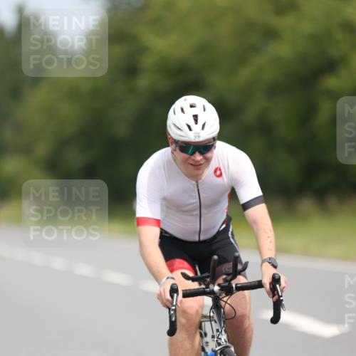22.06.2025 - Viking Triathlon Yannick Fuchs http://msf.ph/oto/8117414 22.06.2025 12:21:57 Radfahren 6, 109, 278, 318, 350, 377, 442, 493, 606 meine-sportfotos.de