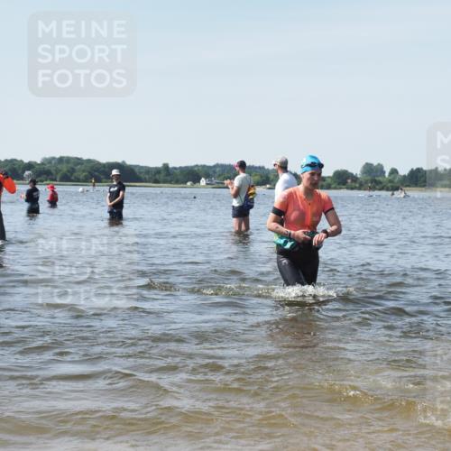 22.06.2025 - Viking Triathlon KatJ http://msf.ph/oto/8117415 22.06.2025 10:44:26 Schwimmen 103, 130, 205, 219, 439 meine-sportfotos.de