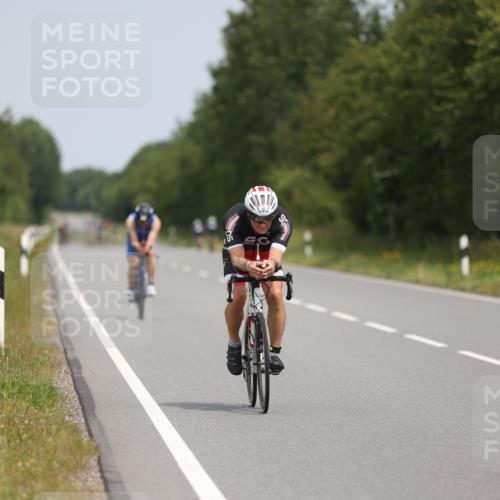 22.06.2025 - Viking Triathlon Yannick Fuchs http://msf.ph/oto/8117435 22.06.2025 12:22:01 Radfahren 6, 109, 278, 318, 350, 377, 493, 606 meine-sportfotos.de