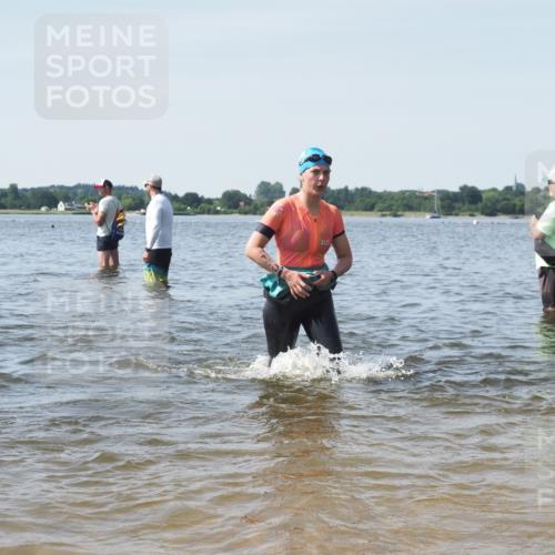 22.06.2025 - Viking Triathlon KatJ http://msf.ph/oto/8117461 22.06.2025 10:44:27 Schwimmen 103, 130, 205, 219 meine-sportfotos.de
