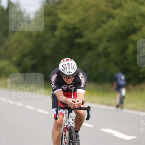 22.06.2025 - Viking Triathlon Yannick Fuchs http://msf.ph/oto/8117471 22.06.2025 12:22:02 Radfahren 6, 109, 278, 350, 493 meine-sportfotos.de