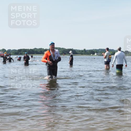 22.06.2025 - Viking Triathlon KatJ http://msf.ph/oto/8117473 22.06.2025 10:44:30 Schwimmen 130, 205, 219 meine-sportfotos.de