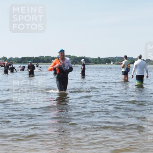 22.06.2025 - Viking Triathlon KatJ http://msf.ph/oto/8117480 22.06.2025 10:44:30 Schwimmen 130, 205, 219 meine-sportfotos.de