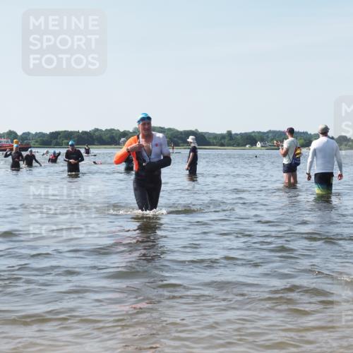 22.06.2025 - Viking Triathlon KatJ http://msf.ph/oto/8117488 22.06.2025 10:44:30 Schwimmen 130, 205, 219 meine-sportfotos.de