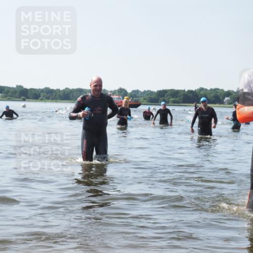 22.06.2025 - Viking Triathlon KatJ http://msf.ph/oto/8117507 22.06.2025 10:44:34 Schwimmen 18, 205, 219, 446 meine-sportfotos.de