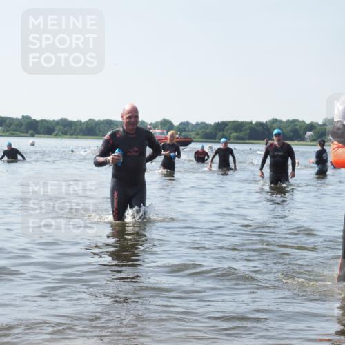 22.06.2025 - Viking Triathlon KatJ http://msf.ph/oto/8117516 22.06.2025 10:44:34 Schwimmen 18, 205, 219, 446 meine-sportfotos.de