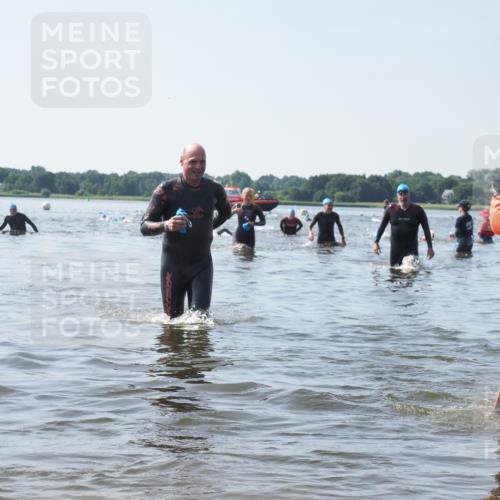 22.06.2025 - Viking Triathlon KatJ http://msf.ph/oto/8117521 22.06.2025 10:44:35 Schwimmen 18, 205, 219, 440, 446 meine-sportfotos.de