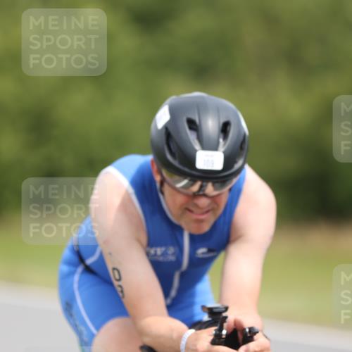 22.06.2025 - Viking Triathlon Yannick Fuchs http://msf.ph/oto/8117528 22.06.2025 12:22:07 Radfahren 6, 109, 312, 493 meine-sportfotos.de